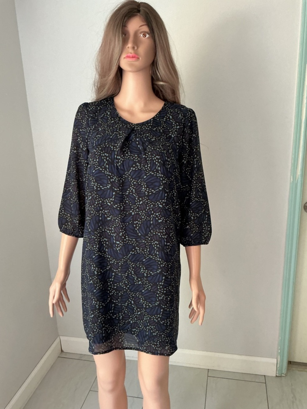 Forever 21 Navy Leaf-Print Shift Dress